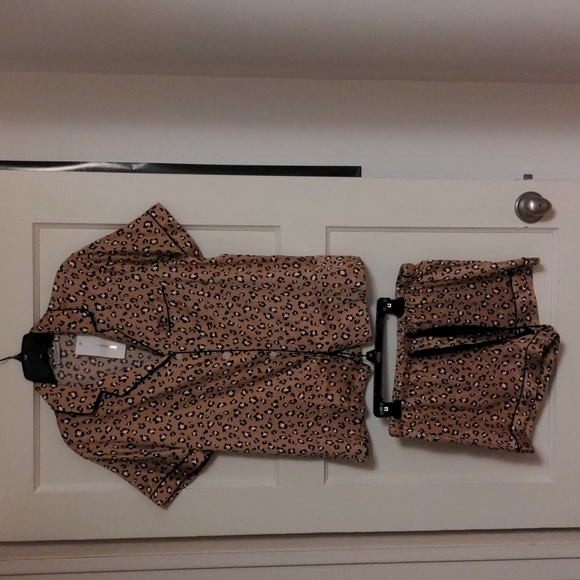 Pajama Set - Picture 4 of 5